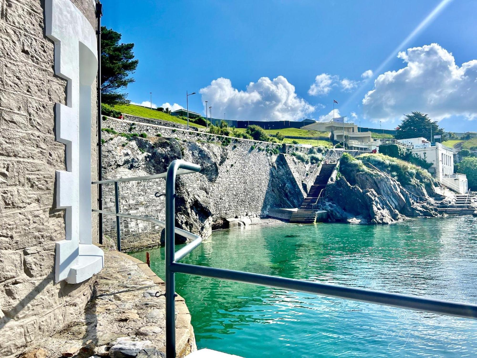 Seafront Cottage - Beach Access - Pet Friendly Plymouth Esterno foto